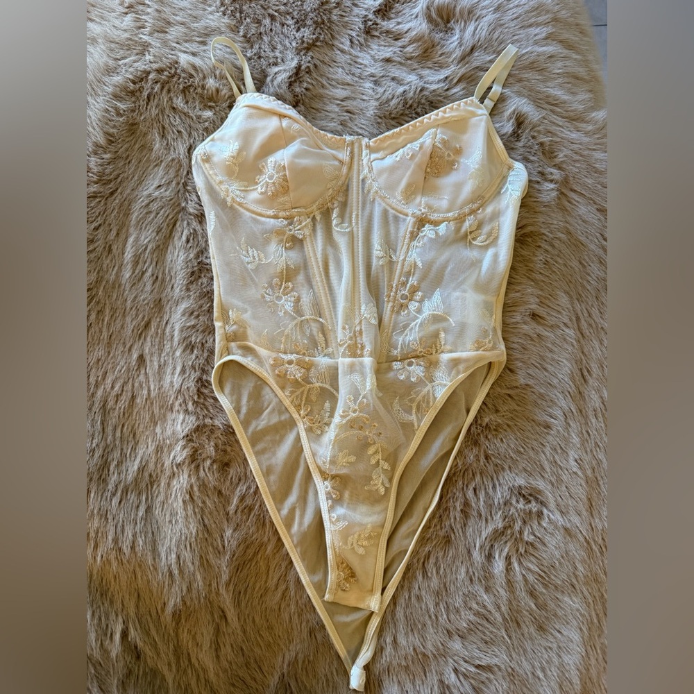 Sheer Floral Embroidered Bodysuit in Ivory - Picture 7 of 7